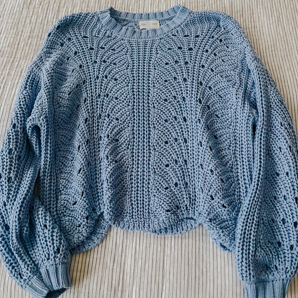 Women’s NWOT Sweater Boutique